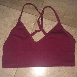 LULU LEMON SPORTS BRA SIZE 2/4